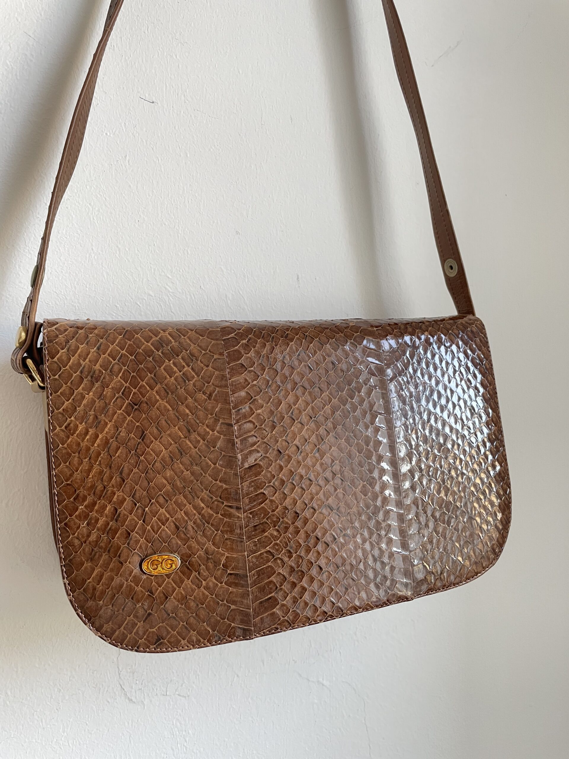 6992105C-B6DE-4923-9169-69DF4D36805F