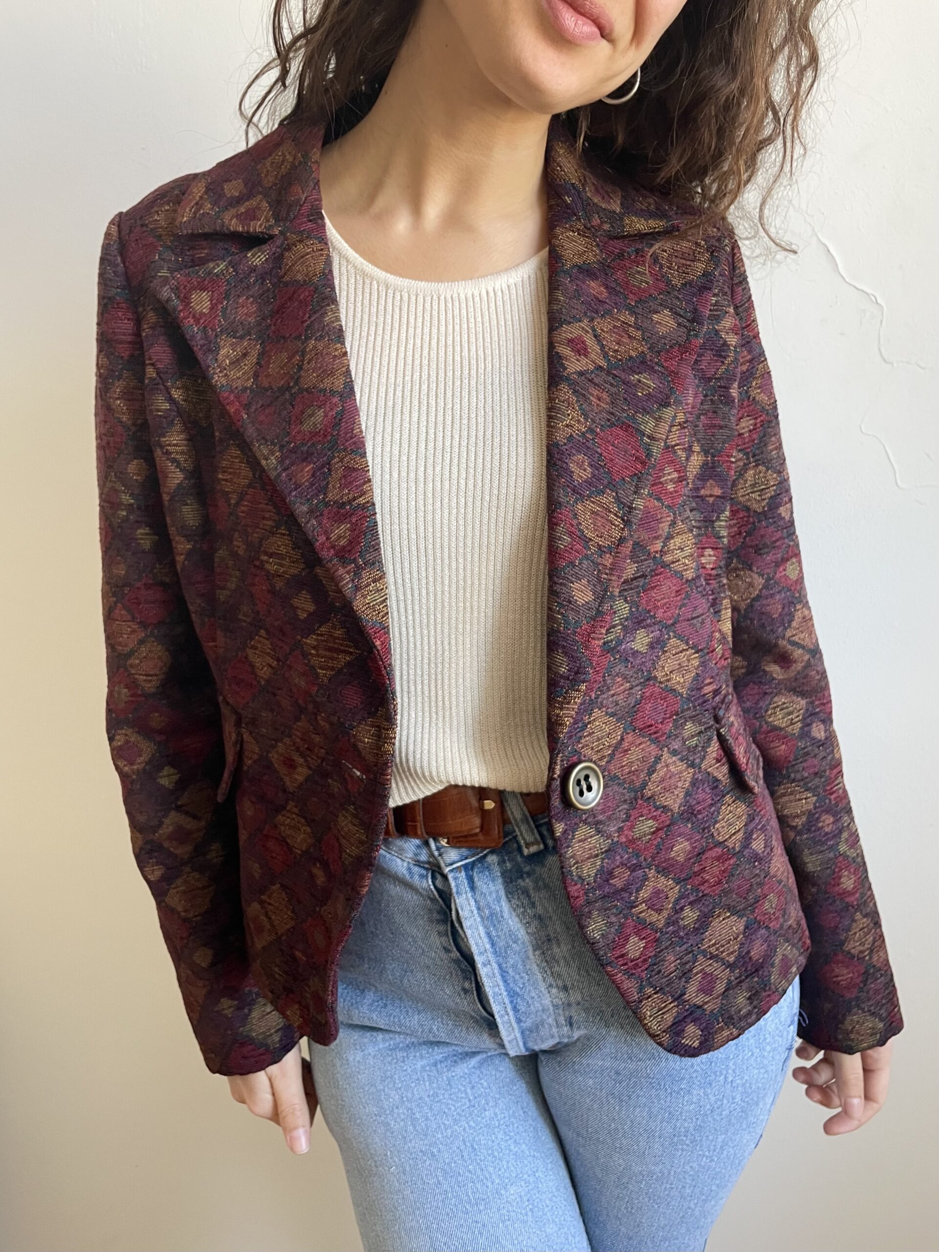 Giacca vintage in tessuto tapestry colorato con martingala sul retro